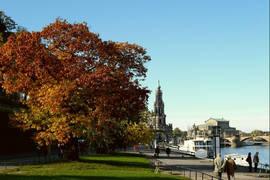 Dresden - Altstadt - Terrassenufer Herbst (© Christoph Münch) Dresden - Altstadt - Terrassenufer Herbst (© Christoph Münch)