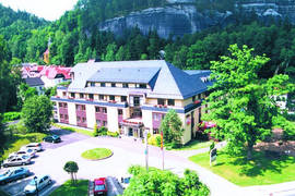 Oybin - Hotel Oybiner Hof - Außenansicht Oybin - Hotel Oybiner Hof - Außenansicht