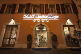 Riva del Garda - Hotel Antico Borgo - Eingang Riva del Garda - Hotel Antico Borgo - Eingang