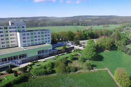 Friedrichroda - Finsterbergen - travdo Ferienhotel Rennsteigblick - Luftaufnahme Friedrichroda - Finsterbergen - travdo Ferienhotel Rennsteigblick - Luftaufnahme