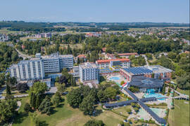 Radenci - Hotel Radin - Wellness- und Hotelkomplex aus der Luft Radenci - Hotel Radin - Wellness- und Hotelkomplex aus der Luft