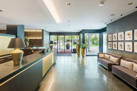 Feldkirch - Best Western Plus Central Hotel Leonhard - Eingangsbereich (© (c) Florian Busch) Feldkirch - Best Western Plus Central Hotel Leonhard - Eingangsbereich (© (c) Florian Busch)