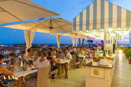 Marina di Pietrasanta - Hotel Nuova Sabrina - Restaurant (© merlofotografia) Marina di Pietrasanta - Hotel Nuova Sabrina - Restaurant (© merlofotografia)