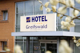 Greifswald - VCH-HOTEL Greifswald - Außenansicht Greifswald - VCH-HOTEL Greifswald - Außenansicht